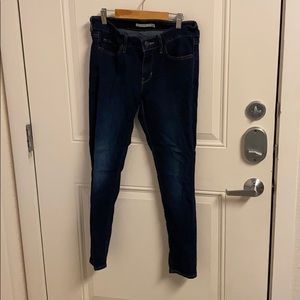 Levi’s 711 jeans
